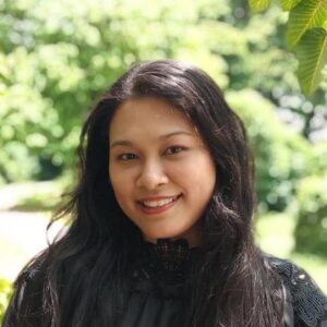 <h5>Yasmin</h5><p>Clinical Psychologist</p>